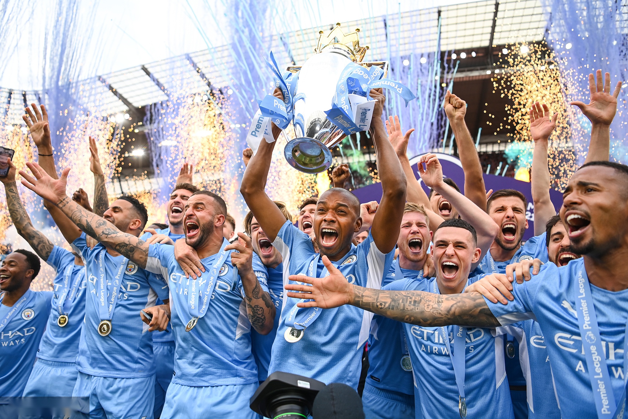 使他成为了 使他成为了